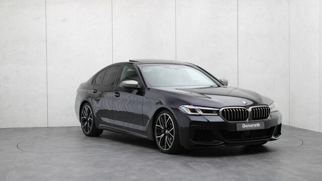 BMW 5-SERIE M550i xDrive High Executive | Bowers & Wilkins | Schuifdak | Head-up | Standkachel | Laserlight | Sofr-Close | Trekhaak