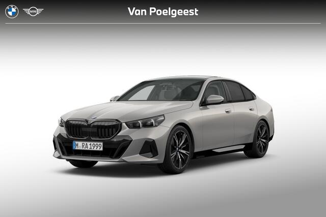 BMW 5-SERIE Sedan 520i | M Sportpakket Pro | Innovation Pack | Travel Pack | Comfort Pack | Trekhaak