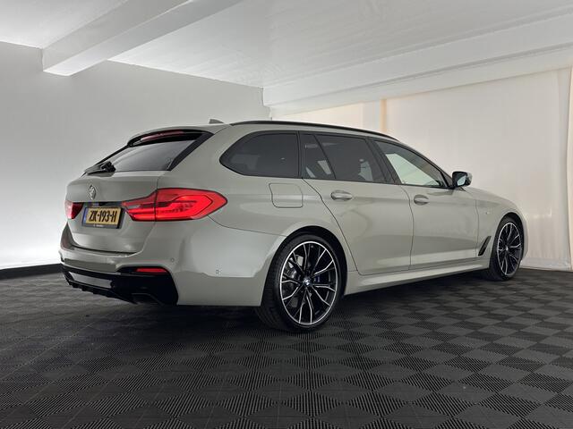 BMW 5-SERIE Touring 530i High Executive M-Sportpack (INCL.BTW) Aut. *PANO | HEAD-UP | LEATHER | TOPVIEW | HARMAN/KARDON | FULL-LED | ADAPTIVE-CRUISE | BLINDSPOT | HEATED-COMFORTSEATS | KEYLESS | DAB | DIGI-COCKPIT | PRIVACY-GLASS | SHIFTPADDLE