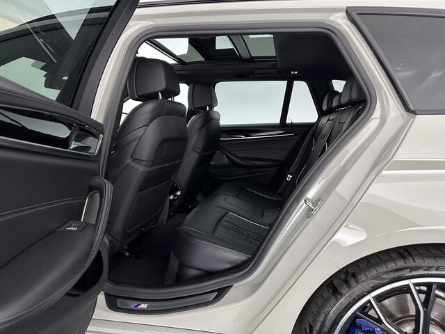 BMW 5-SERIE Touring 530i High Executive M-Sportpack (INCL.BTW) Aut. *PANO | HEAD-UP | LEATHER | TOPVIEW | HARMAN/KARDON | FULL-LED | ADAPTIVE-CRUISE | BLINDSPOT | HEATED-COMFORTSEATS | KEYLESS | DAB | DIGI-COCKPIT | PRIVACY-GLASS | SHIFTPADDLE