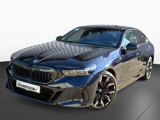 BMW 5-SERIE 550e xDrive M-SPORT Pro ** PANO, MERINO LEDER, STOELVENT, B&W Sound, 21-inch LMV ** Ex. BMW AG - 26k onder NP ** ** INFORMEER OOK NAAR ONZE AANTREKKELIJKE FINANCIAL-LEASE TARIEVEN **