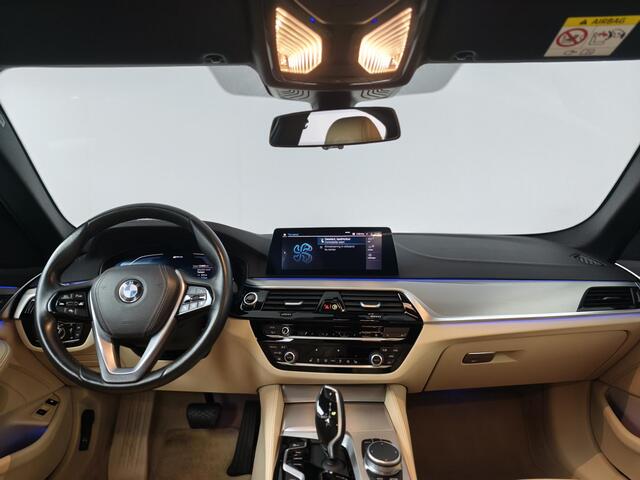 BMW 5-SERIE 530e iPerformance High Executive Automaat | Lederen bekleding | Achterruitrij Camera | Stoelverwarming