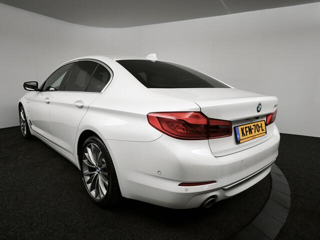 BMW 5-SERIE 530e iPerformance High Executive Automaat | Lederen bekleding | Achterruitrij Camera | Stoelverwarming
