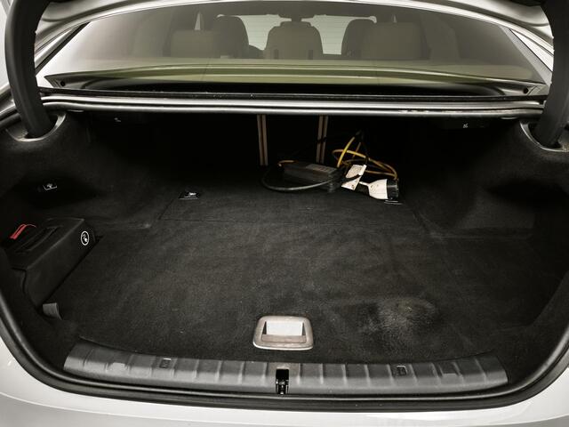 BMW 5-SERIE 530e iPerformance High Executive Automaat | Lederen bekleding | Achterruitrij Camera | Stoelverwarming