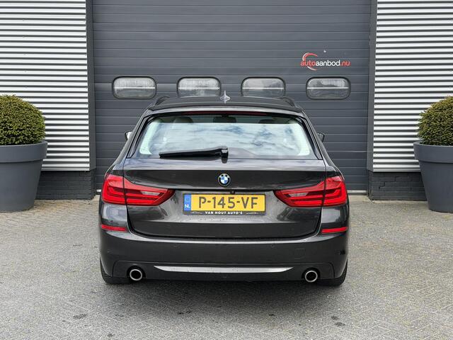 BMW 5-SERIE Touring 520d High Executive | Camera | Lederen Bekleding | Elektrische Trekhaak | Elektrische Achterklep |