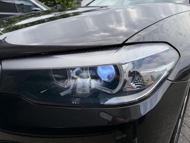 BMW 5-SERIE Touring 520d High Executive | Camera | Lederen Bekleding | Elektrische Trekhaak | Elektrische Achterklep |