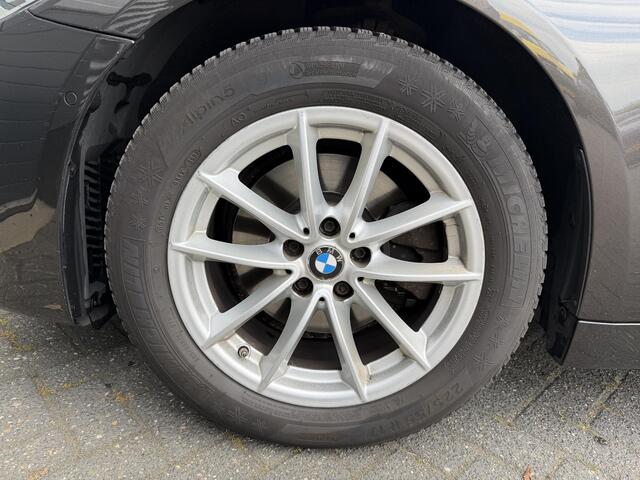 BMW 5-SERIE Touring 520d High Executive | Camera | Lederen Bekleding | Elektrische Trekhaak | Elektrische Achterklep |