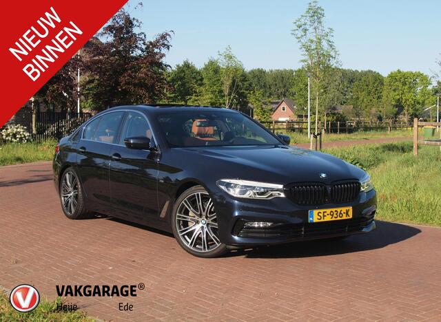BMW 5-SERIE 530i High Executive | Panoramadak | Sfeerverlichting | Apple Carplay | Cruise Control |