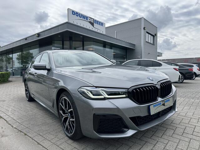 BMW 5-SERIE 530e M sport Edition Plus sch/dak, trekhaak elect. , comfort stoelen, memory, Head Up, etc etc