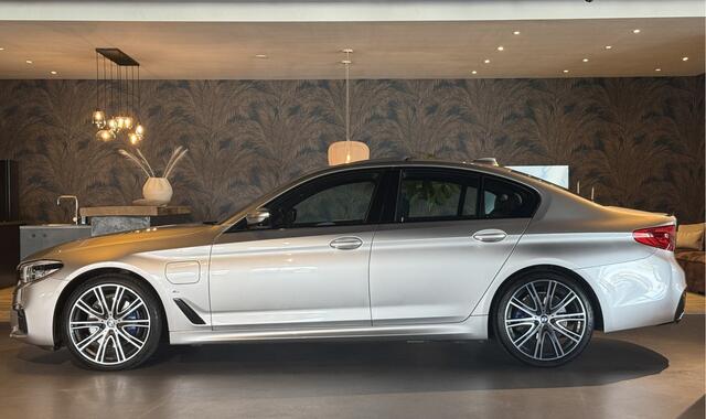 BMW 5-SERIE 530e High Exe I Nappa I 20" I 360 cam I Virtual Cockpit