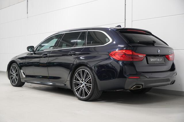 BMW 5-SERIE Touring 520i M-Sport | Panoramadak | Adapt. Cruise Control