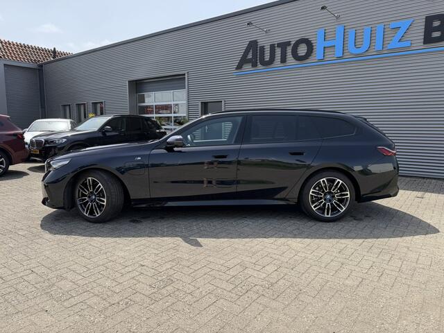 BMW 5-SERIE Touring 530e M Sport LED Harman-Kardon Sound Head-Up Display Carplay