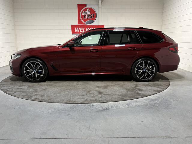 BMW 5-SERIE Touring 530e xDrive High Executive M Sport, Softclose, Luchtvering, Laser, Pano, 19 inch, Afn. trekhaak, Camera, Cruise, Elect stuurkolom, Harman Kardon, Dealer o.h.