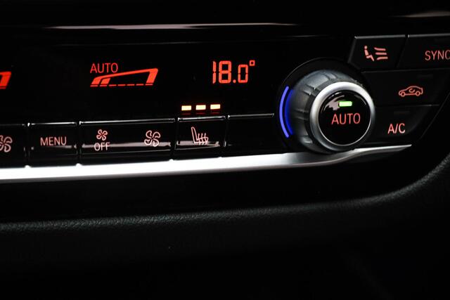BMW 5-SERIE 530e xDrive M-Sport | SOH 90% | STUURVERWARMING | DAB | APPLE | CAMERA | TREKHAAK