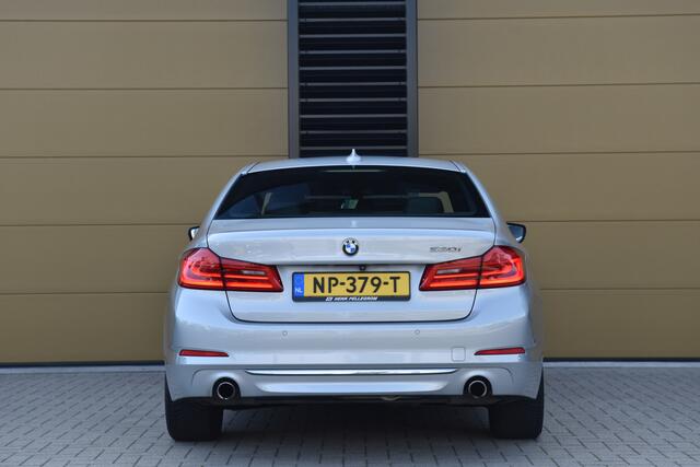 BMW 5-SERIE 530i High Executive * Head-up * Softclose * Harman/Kardon * Trekhaak * Comfortstoelen *