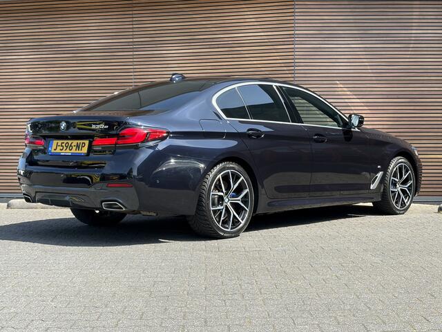 BMW 5-SERIE 530e High Executive M-Sport Schuifdak / Leer / Memory / Adapt. Cruise