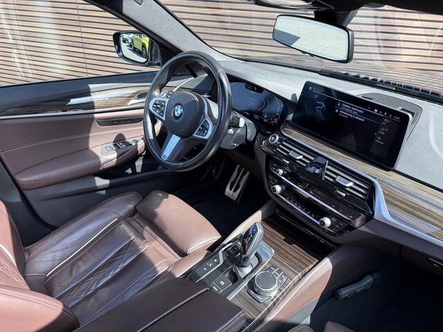 BMW 5-SERIE 530e High Executive M-Sport Schuifdak / Leer / Memory / Adapt. Cruise