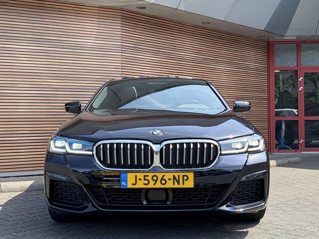 BMW 5-SERIE 530e High Executive M-Sport Schuifdak / Leer / Memory / Adapt. Cruise