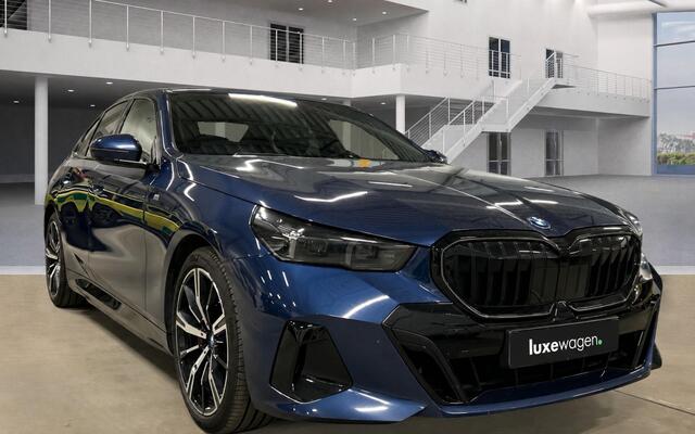 BMW 5-SERIE 550e xDrive M-Sport Pro B&W Trekh Prof-onderstel 20inch