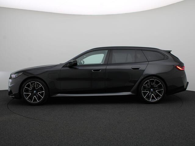 BMW 5-SERIE Touring M5 Comfort Pack | Trekhaak | Panoramadak | Driving Assistant Professional | Bowers & Wilkins | M Driver's Pack