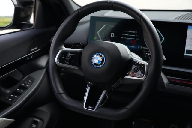 BMW 5-SERIE Touring 530e xDrive M Sport High Executive 300pk HarmanKardon/Trekhaak/Camera