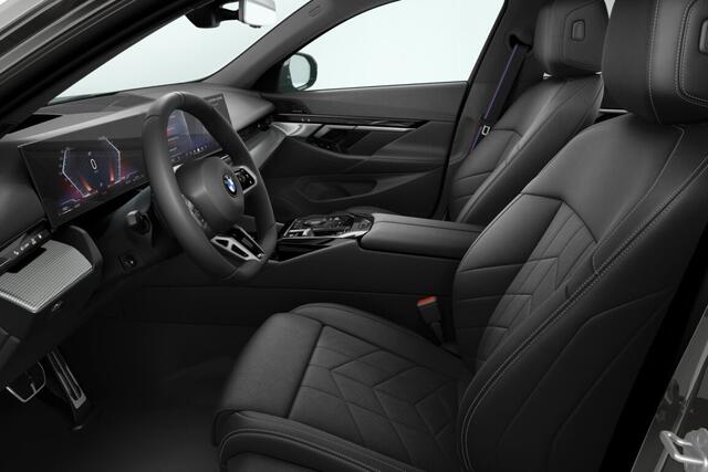 BMW 5-SERIE Touring 520i | M Sportpakket Pro | Innovation Pack | Comfort Pack | Trekhaak