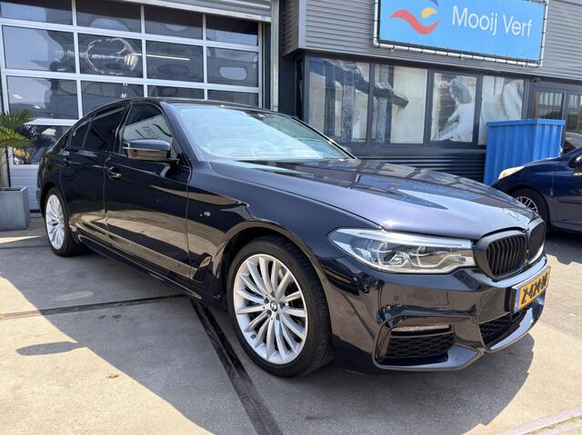 BMW 5-SERIE 530e iPerf M-pakket Schuifdak 360*! Inruil mogelijk!