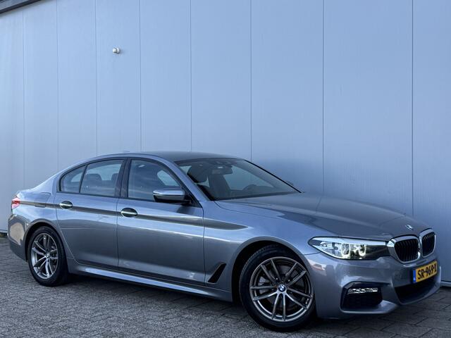 BMW 5-SERIE 520i Executive Automaat M-Pakket/Trekhaak/LED.