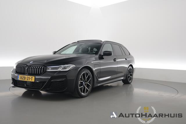 BMW 5-SERIE Touring 530e xDrive M Sport | Pano | HUD | Laser | Memory | Camera | Harman Kardon | Elek. Trekhaak | Leder | 19''