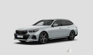 bmw-5-serie-550e-xdrive-touring-m-s