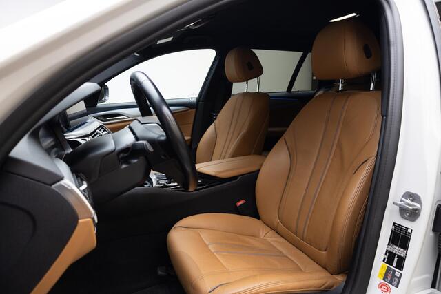BMW 5-SERIE Touring 530e Executive | Driving Assistant | ACC | Head Up | Leder | SOH 92,2% |
