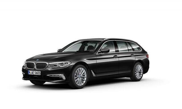 BMW 5-SERIE Touring 540i xDrive Pano Nappa Leder Trekhaak Dealer oh.