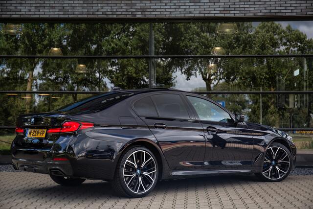 BMW 5-SERIE 545e xDrive High Executive M-Sport , Pano, Laser, HUD, Comfortstoelen, Adap. Cruise