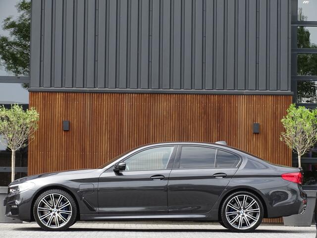 BMW 5-SERIE 530e xD 292PK iPerf / H. Exe / M Individual / LED
