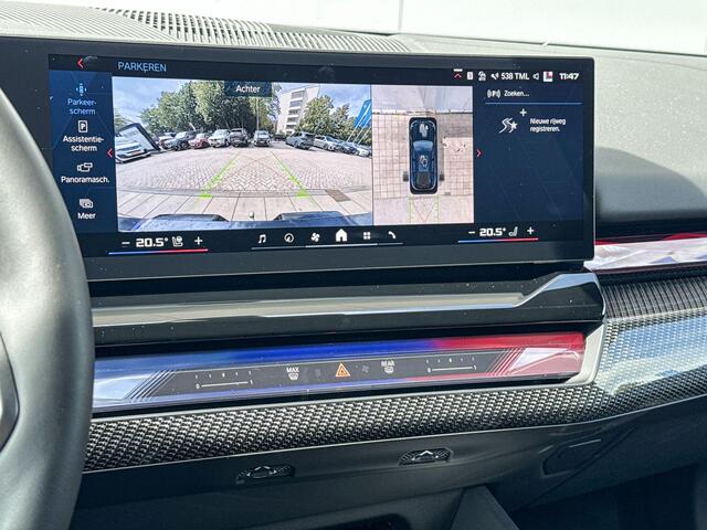 BMW 5-SERIE Touring M5 20 inch / Glazendak / Drivers Pack / Driving Assistant Prof / Getinte Ramen / Stuurwielrand verwarming