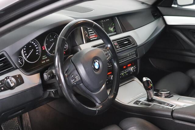 BMW 5-SERIE Touring 520xd High Executive Xenon, Cruise Control, Stoelverwarming, Lederen Bekleding, Trekhaak, Nieuwe APK