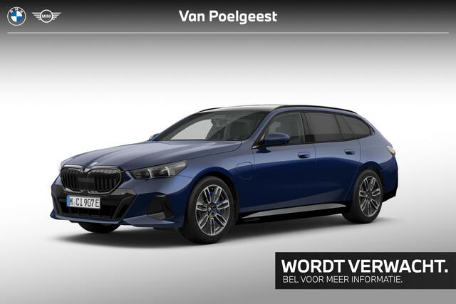 BMW 5-SERIE Touring 550e xDrive | Innovation Pack | Comfort Pack | Travel Pack | Driving Assistant Professional | Bowers & Wilkins