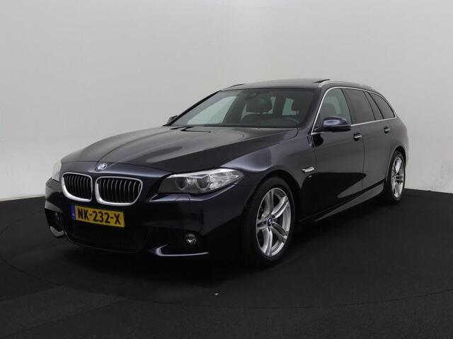 BMW 5-SERIE Touring 520i Aut. M-Pakket Pano/Trekhaak/Camera/Leder/Nav/ El.Klep/Stoelverw.