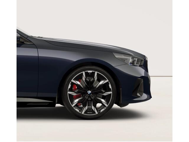 BMW 5-SERIE Touring 550e xDrive - M-Sport Pro - Pano - Bowers & Wilkins - NP 111.000