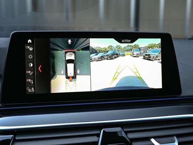BMW 5-SERIE Touring 530i xDrive High Executive | M-Pakket | Panoramadak | Harman/Kardon | HUD | Active Cruise | 360 Camera | Stuur Verwarming | Ambiance Interieur | Stoelverwarming | Elektr. Verst. Stoel |