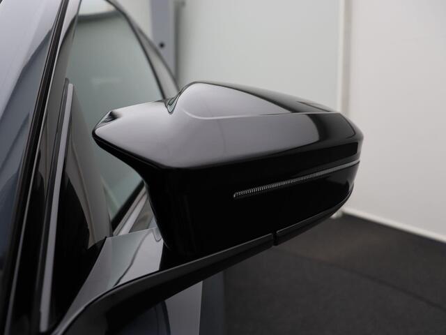 BMW 5-SERIE Touring M5 Comfort Pack | M Carbon-keramische remmen | Stuurwielrand verwarmd | Driving Assistant Plus | Bowers & Wilkins