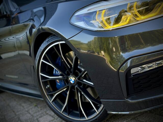 BMW 5-SERIE 540i xDrive M-PERFORMANCE DAK|HUD|360|4WLSTURING|HiFi