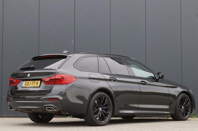 BMW 5-SERIE Touring 540i xDrive M Sport 19inch Trekhaak 360° Harman-Kardon