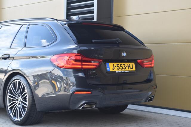BMW 5-SERIE Touring 520i High Executive Edition * M-Sport * Comfortstoelen * Panoramadak * Head-up * Hifi * Camera * Sfeerverlichting *