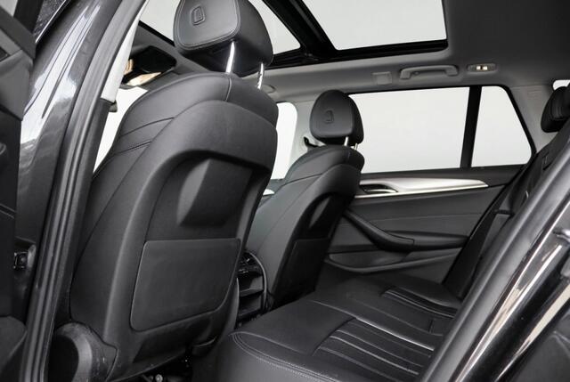 BMW 5-SERIE touring 530e xDrive Pano l 360 Camera l Leder