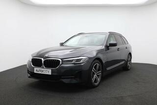 bmw-5-serie-touring-530e-xdrive-pan