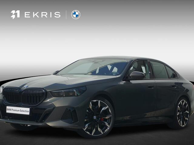 BMW 5-SERIE Sedan 530e | M Sportpakket Pro | M Multifunctionele voorstoelen | Bowers & Wilkins | Driving Assistant Professional | Alcantara hemelbekleding