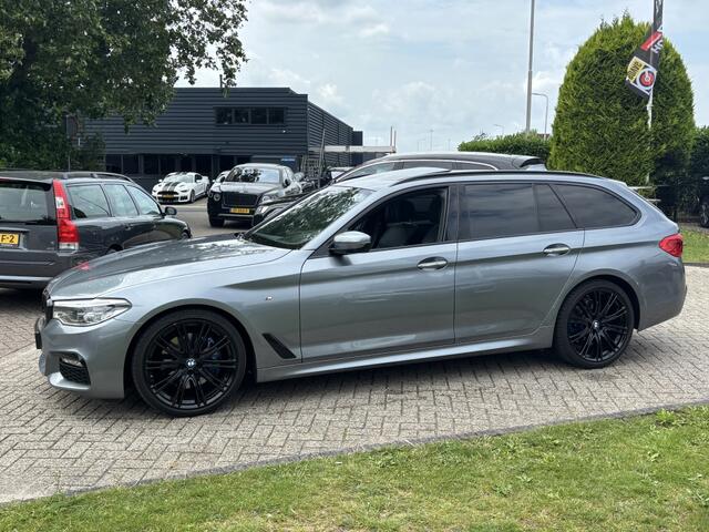 BMW 5-SERIE Touring 530D High Exe 2017 M-Pakket Pano HUD Softclose H/K Audio