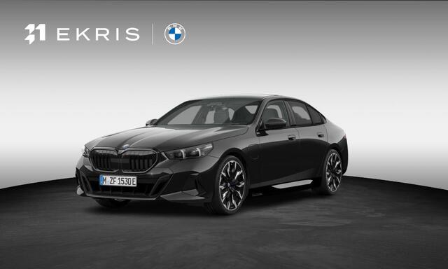 BMW 5-SERIE Sedan 530e | M Sport Pro | Bowers & Wilkins Sound System | Panoramadak | Trekhaak