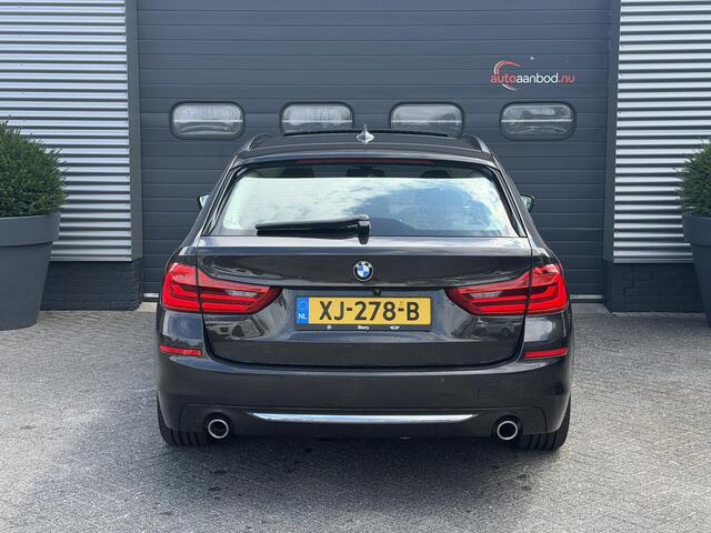 BMW 5-SERIE Touring 520i Corporate Lease High Executive | Panoramadak | Camera | DAB | Elektrische Achterklep |